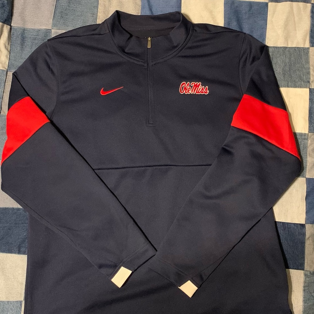 Nike onfield, team issued, quarter zip pullover